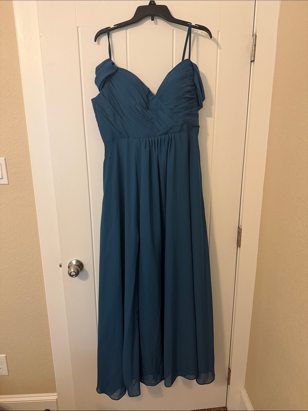 Beautiful Formal or Bridesmaid Dress